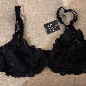 Black Lace Underwire Bra